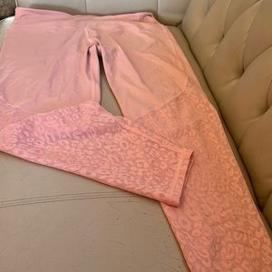 Victoria’s Secret Sport XL pink leggings